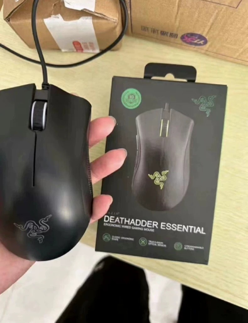 全新未拆封！Razer/雷蛇炼狱蝰蛇标准版电竞游戏鼠标雷蛇跨境标准版  具体问题可以咨询  鼠标游戏芯片，磨砂质感，流光灯效，多种模式，随意切换，精准定位游戏中